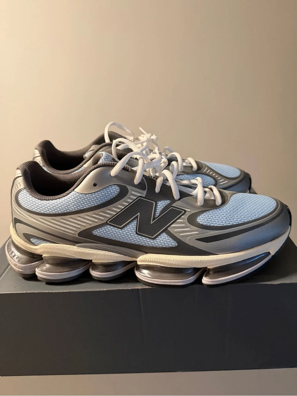 New Balance 2000